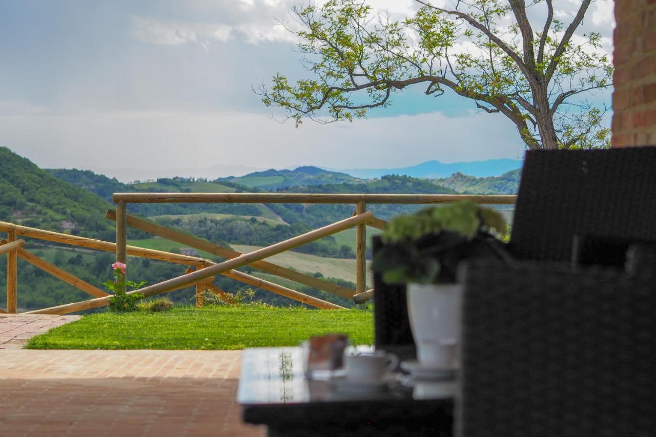 Country House Ca'Balsomino Guest House Urbino Bagian luar foto