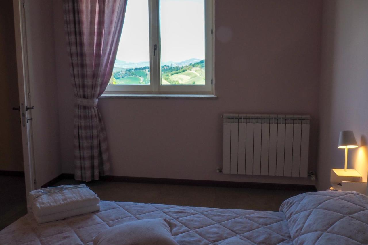 Country House Ca'Balsomino Guest House Urbino Bagian luar foto